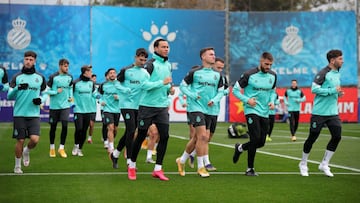 El Espanyol busca un mirlo blanco.