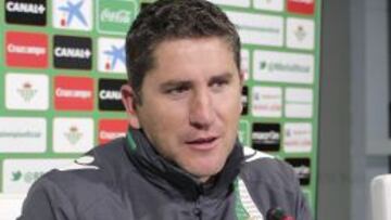 Juan Carlos Garrido, entrenador del Real Betis.