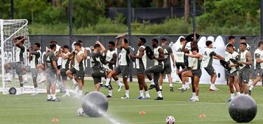 Alta probabilidad de tormenta eléctrica en el Real Madrid - Juventus: así funciona el protocolo de suspensión