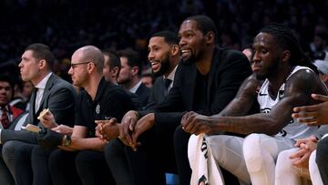 LOS ANGELES, CALIFORNIA - MARCH 10: Kevin Durant #7 of the Brooklyn Nets smiles during the first half against the Los Angeles Lakers at Staples Center on March 10, 2020 in Los Angeles, California. Harry How/Getty Images/AFP NOTE TO USER: User expressly acknowledges and agrees that, by downloading and or using this photograph, User is consenting to the terms and conditions of the Getty Images License Agreement.
== FOR NEWSPAPERS, INTERNET, TELCOS & TELEVISION USE ONLY ==