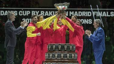 24/11/19 FINAL DAVIS CUP MADRID 2019 DENIS SHAPOVALOV - RAFAEL NADAL ALEGRIA CAMPEONES ESPAÑA CAMPEONA TROFEO