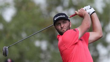 MADRID, 20/07/2020.- Fotografía de archivo (24/11/2019), del golfista español Jon Rahm que este domingo se ha proclamado nuevo campeón del torneo Memorial del PGA Tour y también ha alcanzado el puesto de número uno en la