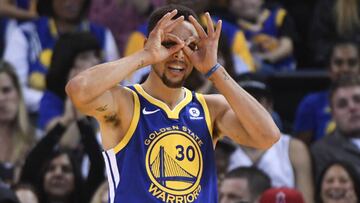 Stephen Curry, base de los Golden State Warriors, durante el partido ante los Detroit Pistons.