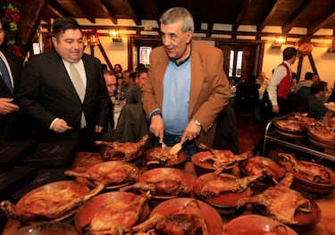 En la tradicional comida de Navidad del Atlético de Madrid, el equipo de su vida.