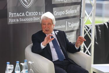 Vizcaíno, Cerezo y Lendoiro debaten sobre la comunicación de los presidentes