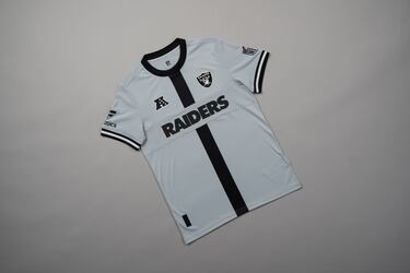 Las camisetas de los equipos de la NFL al estilo clásico del fútbol