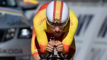 CBR1508. RATTENBERG (AUSTRIA), 09/26/2018.- El español Jonathan Castroviejo en acción durante la prueba contrarreloj elite masculina de los Mundiales de ciclismo que se ha disputado en Rattenberg, Austria, el 26 de septiembre del 2018. EFE/Christian Bruna