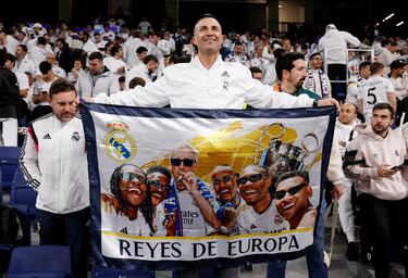 Aficionados del Real Madrid en el Estadio Santiago Bernabéu.