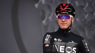 Chris Froome, antes de una carrera con el Ineos.