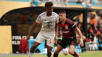 MIAMI GARDENS, FLORIDA - JUNE 29: Kingsley Coman #11 of FC Bayern Munchen controls the ball against Luiz Araujo #7 of CR Flamengo during the FIFA Club World Cup 2025 round of 16 match between CR Flamengo and FC Bayern M�nchen at Hard Rock Stadium on June 29, 2025 in Miami Gardens, Florida. Michael Reaves/Getty Images/AFP (Photo by Michael Reaves / GETTY IMAGES NORTH AMERICA / Getty Images via AFP)