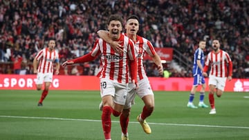 03-07-24. NACHO MÉNDEZ Y GASPAR CAMPOS CELEBRAN UN GOL DEL SPORTING.