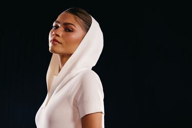 Zendaya posa como parte del lanzamiento de la temporada de películas de verano del trío Challengers en la Gran Manzana el 24 de abril de 2024 en la ciudad de Nueva York.