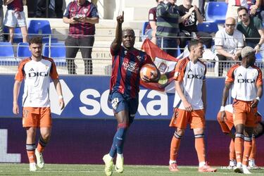 Patrick Soko se convierte en el primer refuerzo del Almería
