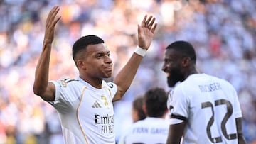 EAST RUTHERFORD, NEW JERSEY - JULY 05: Kylian Mbappe #9 of Real Madrid C.F. celebrates scoring his team's third goal during the FIFA Club World Cup 2025 quarter-final match between Real Madrid CF and Borussia Dortmund at MetLife Stadium on July 05, 2025 in East Rutherford, New Jersey. David Ramos/Getty Images/AFP (Photo by David Ramos / GETTY IMAGES NORTH AMERICA / Getty Images via AFP)