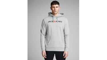 Abrigada y suave: descubre la sudadera Jack & Jones que arrasa en Amazon con 19.000 valoraciones