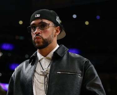 El cantante puertorriqueño y el productor argentino han intercambiado mensajes por las redes sociales en muchas ocasiones mostrándose el aprecio y admiración mutuo que ambos tienen hacia la música del otro. Estas interacciones hicieron estallar las redes con teorías sobre una posible colaboración futura que generó altas expectativas en el público, sabedores de que ambos perfiles unidos podrían crear un auténtico bombazo.
