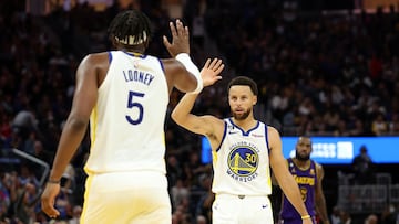 kevon-looney-stephen-curry-golden-state-warriors-nba