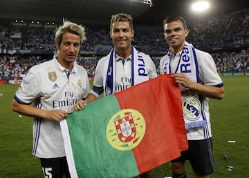 En el verano de 2011 el Real Madrid se agenció a Coentrão a cambio de 30 Millones de Euros. Fue pieza de confianza de Mourinho, alternando el carril izquierdo blanco con Marcelo. Garra y entrega al servicio del equipo.