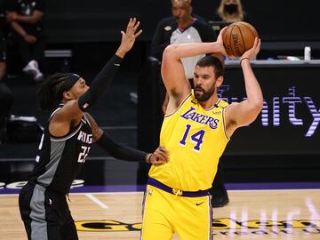 La franquicia angelina, la que le eligió en el draft, fue su último destino en la NBA. No tuvo suerte en un equipo que arrancaba la temporada como campeón de la NBA.