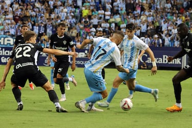 El Elche asalta la garita del Málaga con goles y espectáculo