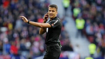 Gil Manzano dirigirá el Real Madrid-Alavés, Munuera Montero, el derbi Barça-Espanyol