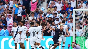 ST LOUIS, MISSOURI - JULY 2: Diego Luna #10 of United States celebrates scoring the second goal of the first half against Guatemala of the Gold Cup 2025: Semifinal round at Energizer Park on July 2, 2025 in St. Louis, Missouri. Kyle Rivas/Getty Images/AFP (Photo by Kyle Rivas / GETTY IMAGES NORTH AMERICA / Getty Images via AFP)
