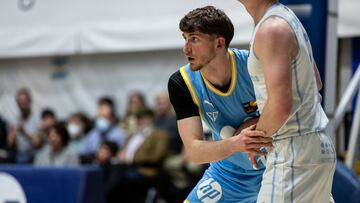 Héctor Alderete, alero del Movistar Estudiantes, durante el partido contra el Guuk Gipzukoa de la LEB Oro.
