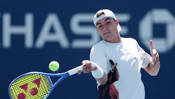 Andrés Santamarta, durante su partido contra Gabriele Crivellaro en el US Open.