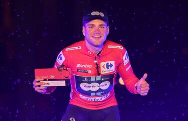Lorenzo Milesi, ganador de la etapa y primer maillot rojo de La Vuelta. 
 
