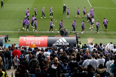 El estadio Alfredo Di Stéfano vivió una gran fiesta de madridismo con el entrenamiento abierto para los socios con entrada, que disfrutaron del equipo en el segundo día del 2023.