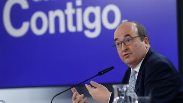MADRID, 29/08/2023.- El ministro de Cultura, Miquel Iceta, durante la rueda de prensa ofrecida tras la reunión del Consejo de Ministros, este martes en el Palacio de la Moncloa. EFE/ Juan Carlos Hidalgo