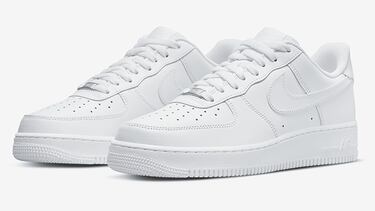 Acierta en tus regalos con las zapatillas más icónicas de grandes marcas