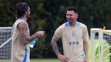 Luego de semanas de especulación y negociaciones, el mediocampista argentino aterriza en Fort Lauderdale y se espera que su debut se lleve a cabo en Leagues Cup.