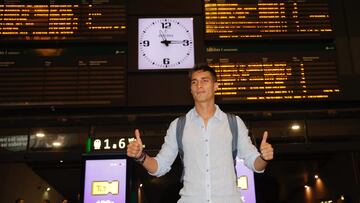 Federico Gattoni ya está en Sevilla para ser presentado como jugador nervionense.