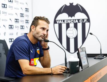 Baraja: “Cenk no viaja a Bilbao; si finalmente sale , vendrá otro”