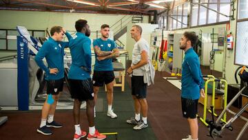 Córdoba, Williams, Núñez y López, con Garitano hoy en el gimnasio de Lezama