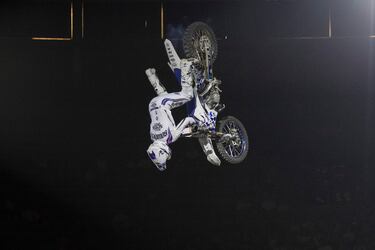 Dany Torres, Pat Bowden (Australia), David Rinaldo (Francia), José Mincha, Clinton Moore y Maikel Melero saltaron al ruedo uno a uno para ofrecer un vbrante espectáculo en la vuelta de freestyle en Madrid.
