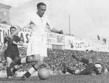 Este héroe de la preguerra civil es el clásico futbolista al que todos hubiéramos deseado disfrutar en la actualidad. Debutó con la Selección el 22 de mayo de 1927, en Colombes. España goleó a Francia (1-4). Tenía 18 años, 10 meses y 21 días. Este irundarra fue 25 veces internacional, una cantidad sobresaliente en una época donde se jugaban menos encuentros que ahora. En el formidable Real Unión de Irún de entonces coincidió con un genio francés, René Petit (se nacionalizó español tras su retirada), y con Gamborena, Villaverde, Sagarzazu, etc. Su carácter era el de un líder, jamás se arrugaba. Tras la Guerra, se quedó en México.
