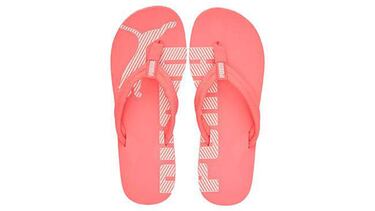 Encontramos las chanclas del verano: en 19 colores y con diseño unisex