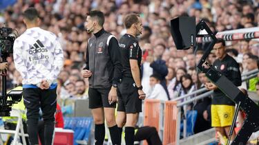 El Bernabéu carga contra el árbitro