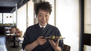 Cinco consejos para que Iniesta sobreviva a la comida en Japón