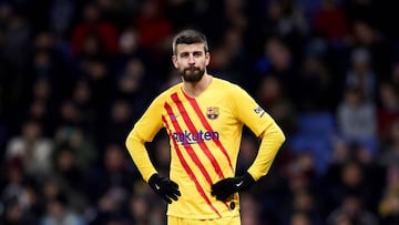 LaLiga denuncia cánticos contra Piqué en el derbi catalán