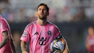 Tras la suspensión de un partido a Messi por no haberse presentado al MLS All Star, el comisionado de la liga bromea al respecto.