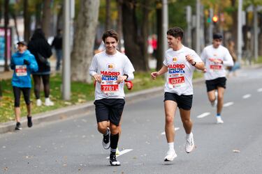 Las mejores imágenes de la carrera solidaria Madrid corre por Valencia