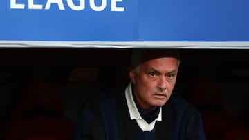 José Mourinho durante el partido de la previa de la Champions League contra el Benfica.