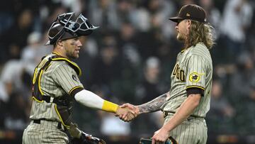 CHICAGO, ILLINOIS - SEPTEMBER 29: Brett Sullivan #29 and Josh Hader #71 of the San Diego Padres celebrate after their team's 3-2 win against the Chicago White Sox at Guaranteed Rate Field on September 29, 2023 in Chicago, Illinois. Quinn Harris/Getty Images/AFP (Photo by Quinn Harris / GETTY IMAGES NORTH AMERICA / Getty Images via AFP)
