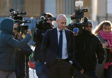 El expresidente de la Real Federación Española de Fútbol (RFEF) Luis Rubiales a su llegada a la Audiencia Nacional.