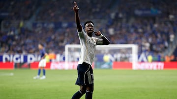 LaLiga denuncia los gritos racistas contra Vinicius y Mbappé