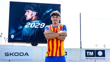 Oficial: Diego López, hasta 2029