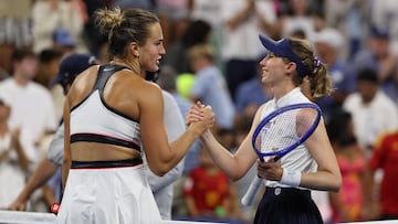 Aryna Sabalenka y Cristina Bucsa se saludan tras su partido en el US Open.